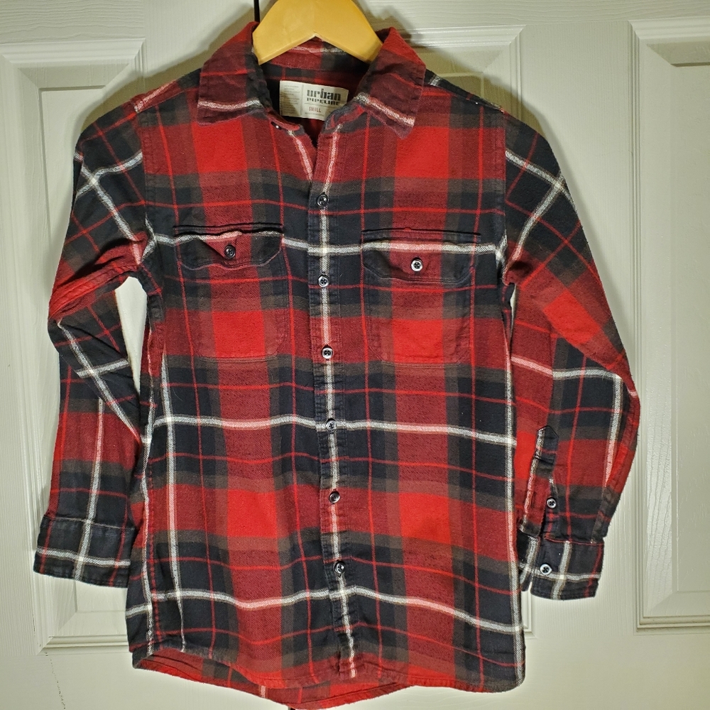 red blk flannel shirt, size small 8-10